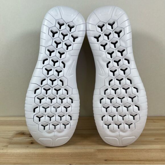 NEW Nike Free Run 2018 Mens road Running training shoes Black white - Picture 9 of 10